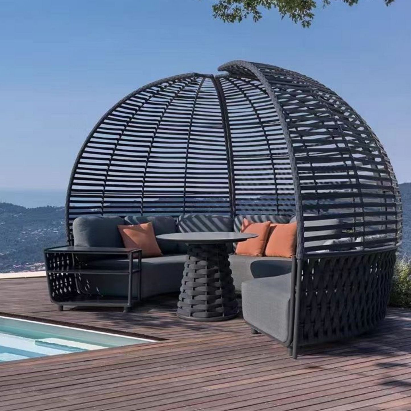 Luxurious Round Garden Furniture