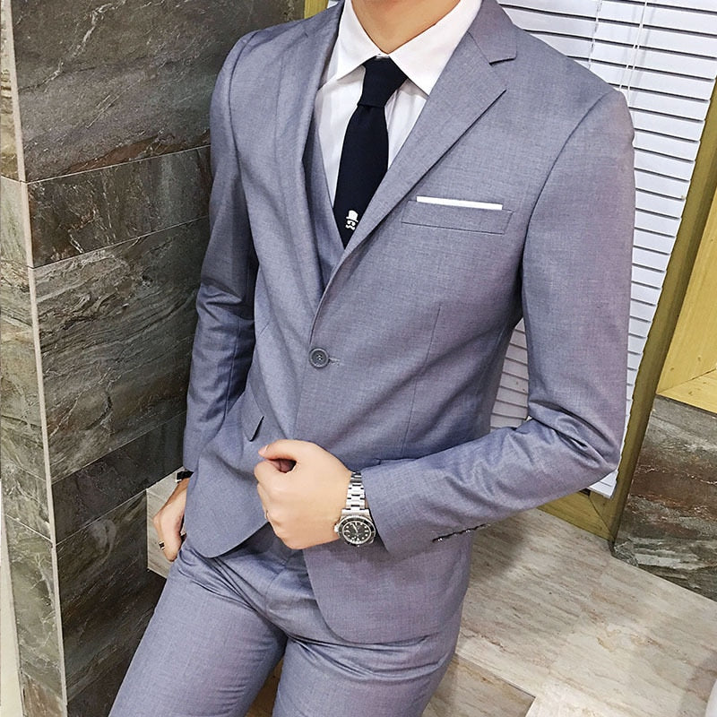Elegant Jacket, Vest, and Pants Business Suit