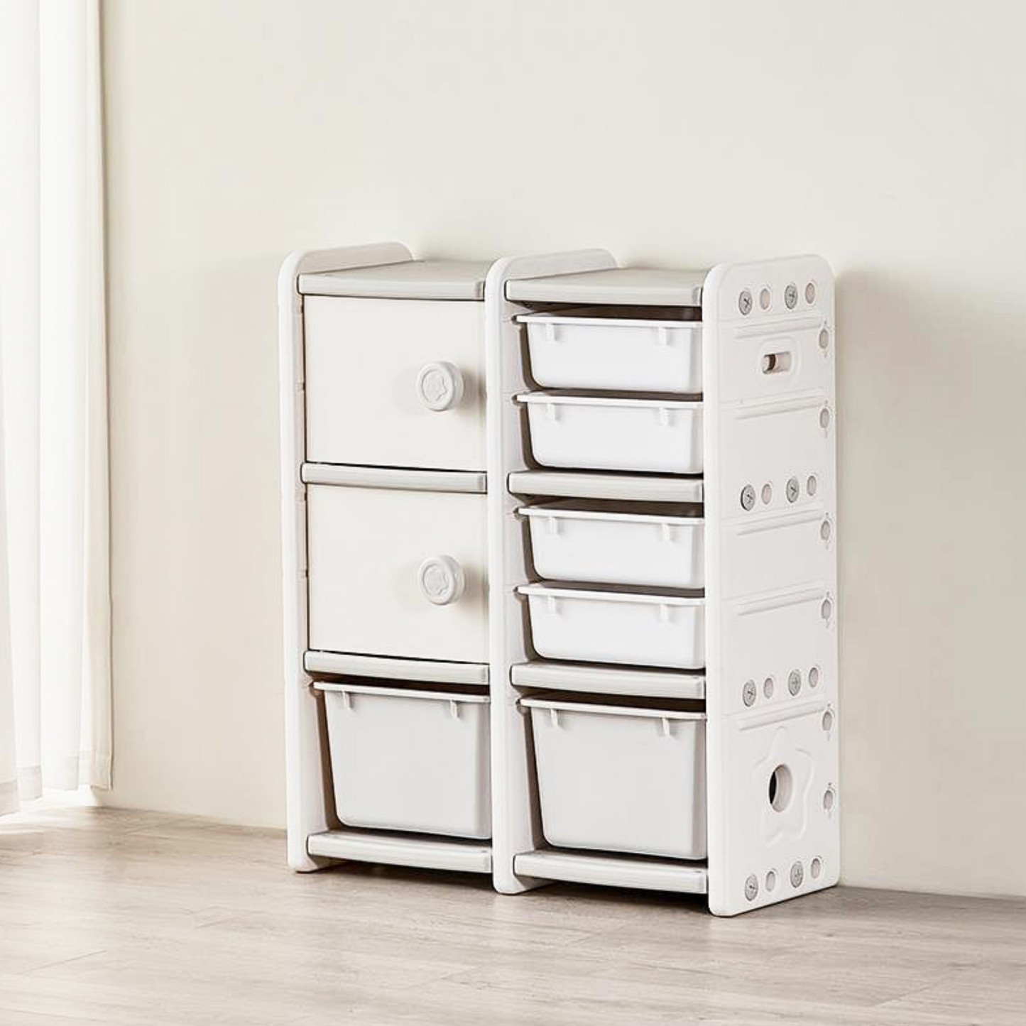 Keep Tidy with Toy Storage Shelf