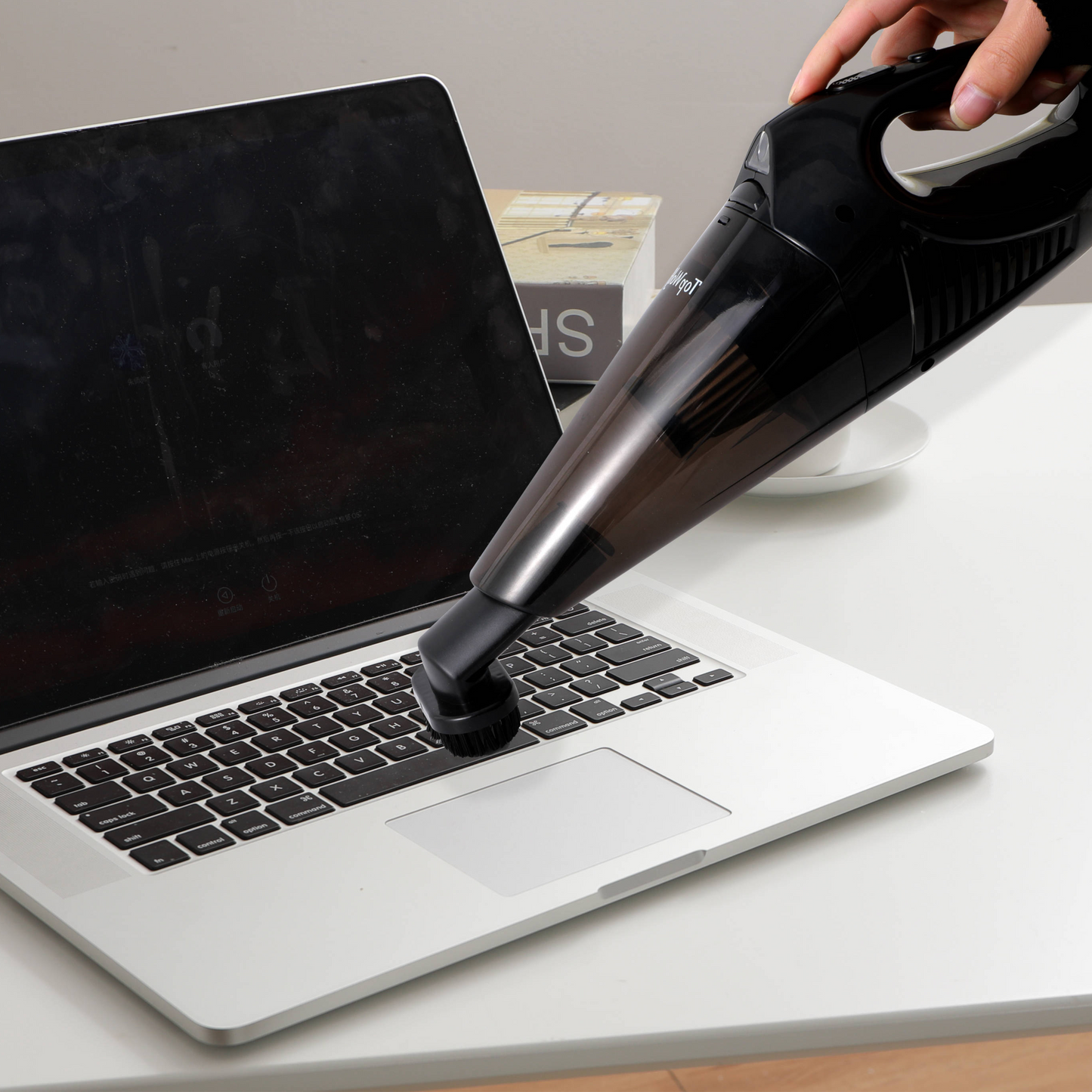 Car Vacuum Cleaners for a Spotless Ride