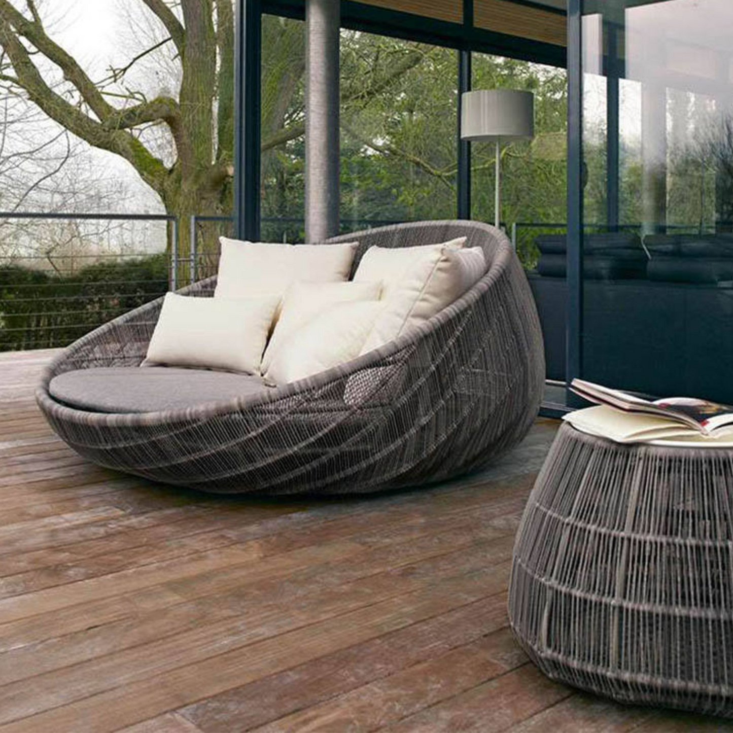 Stylish Outdoor Bed Patio Furniture