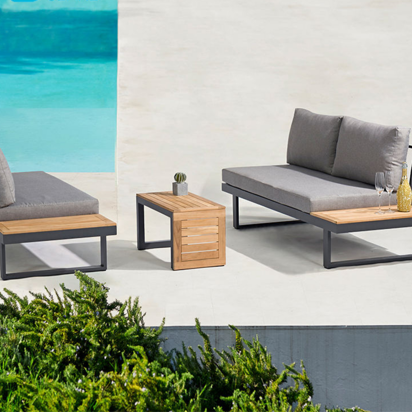 Our Stylish Garden Sofa Set
