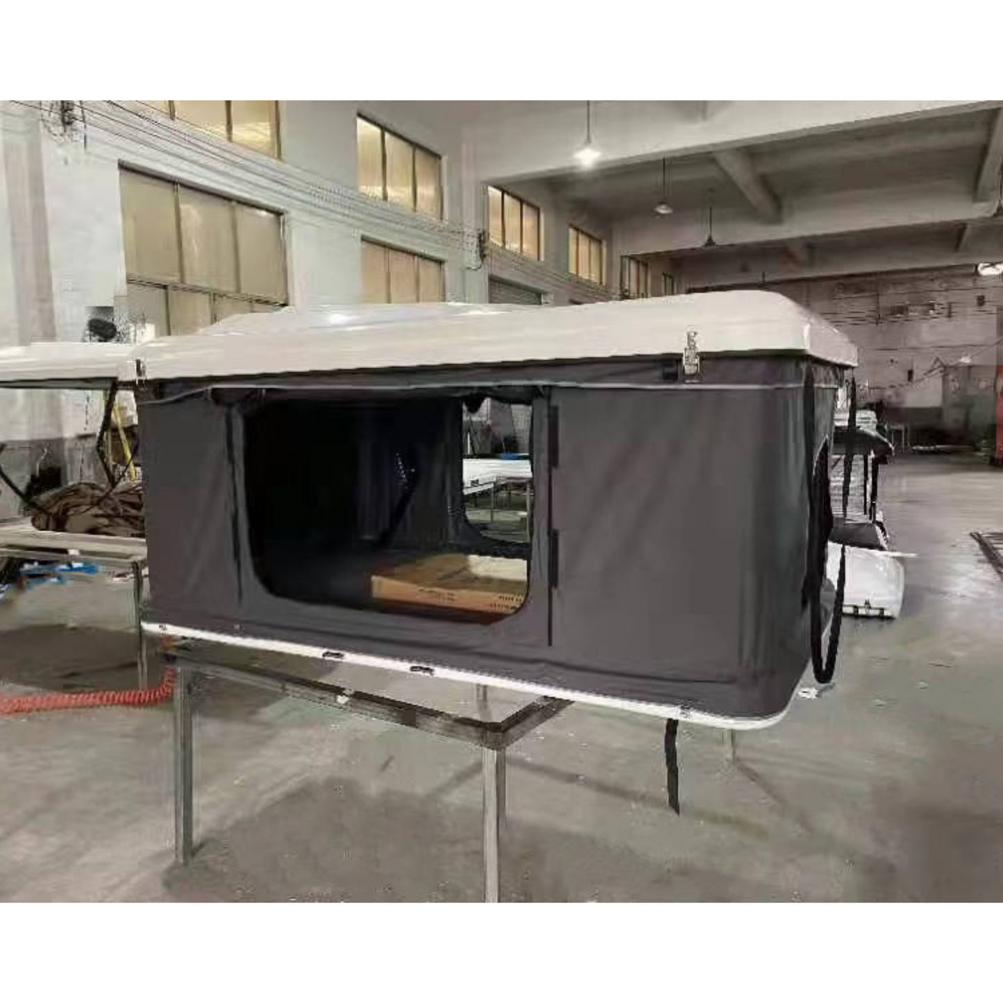 Hard Shell Truck Roof Tent